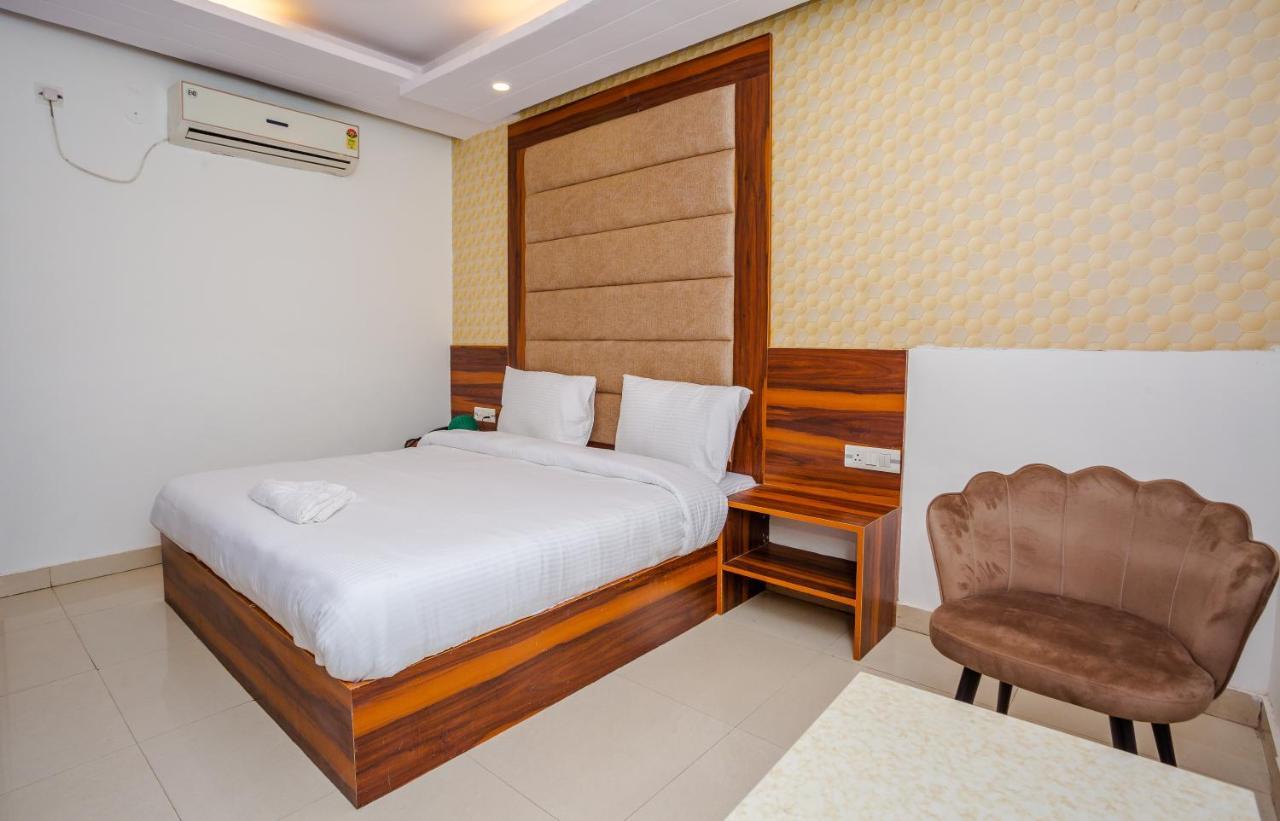 Hotel Doon Дехрадун Екстериор снимка