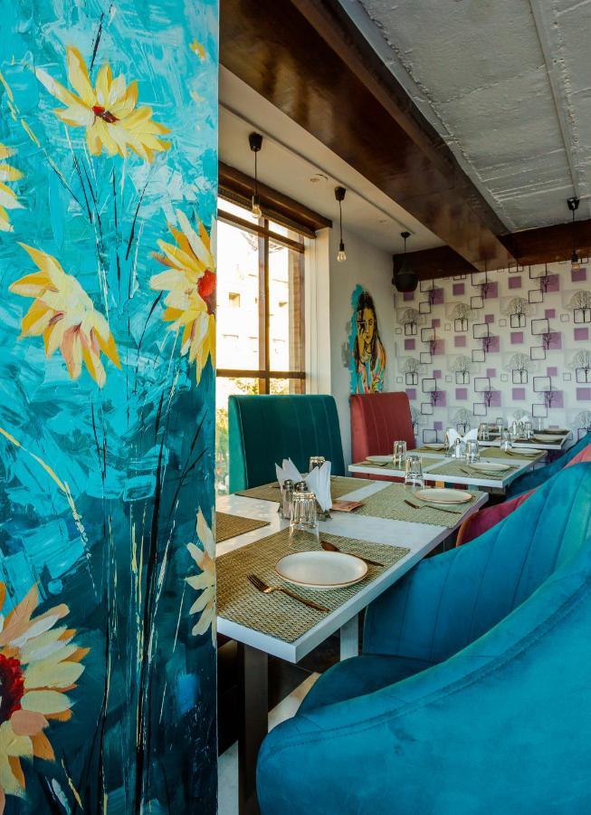 Hotel Doon Дехрадун Екстериор снимка