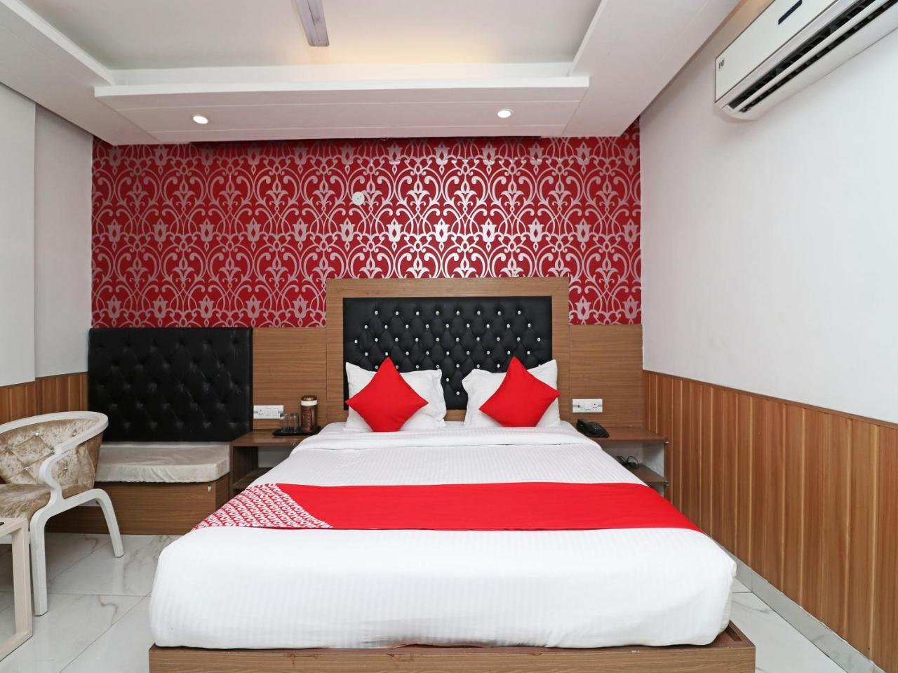 Hotel Doon Дехрадун Екстериор снимка