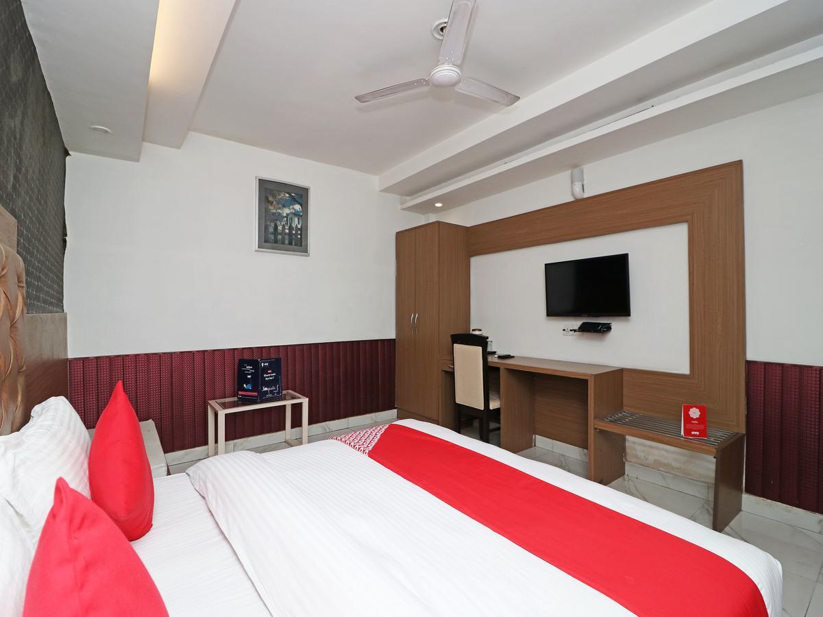Hotel Doon Дехрадун Екстериор снимка
